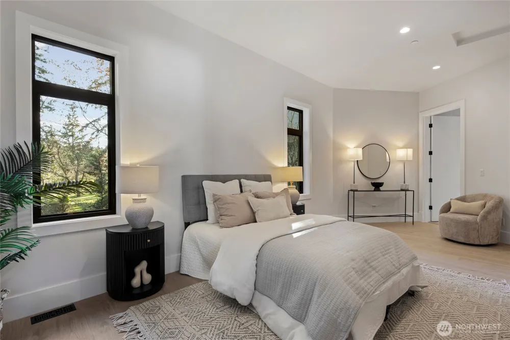 13982 13970 Manzanita Road NE Bainbridge Island, WA 98110