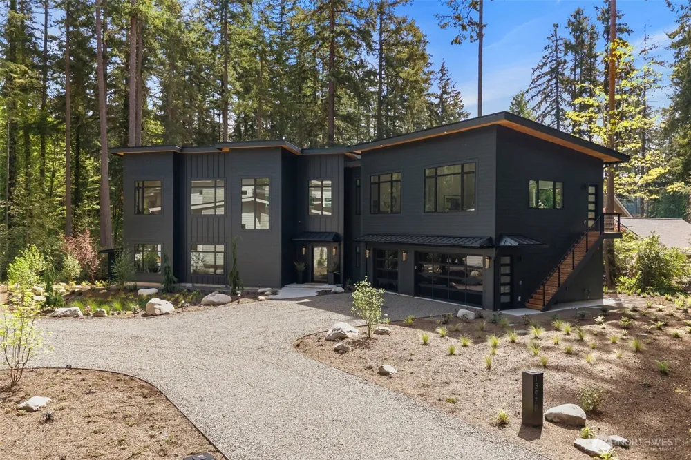 13982 13970 Manzanita Road NE Bainbridge Island, WA 98110
