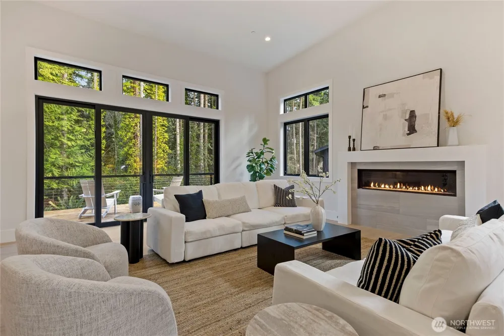 13982 13970 Manzanita Road NE Bainbridge Island, WA 98110