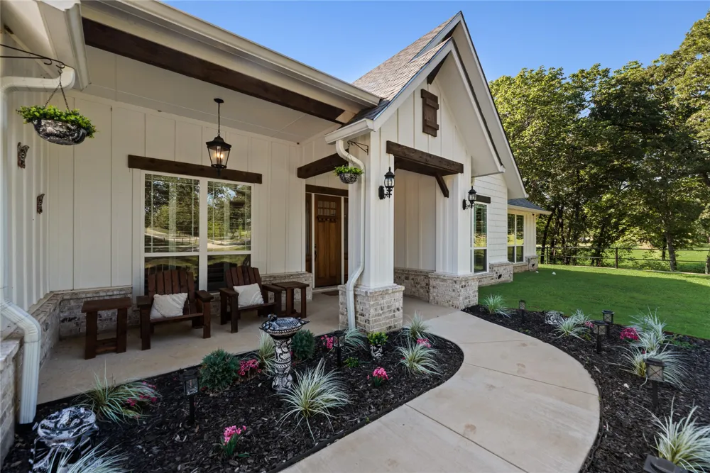 1144 Paradise Cove Streetman, TX 75859