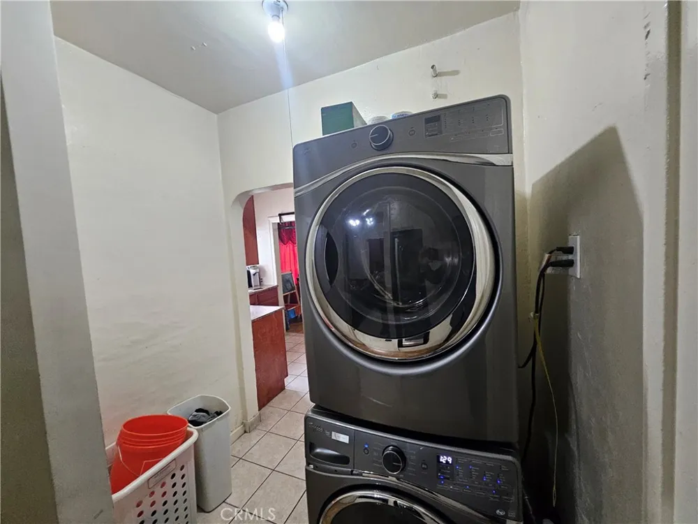 6519 Middleton Street Huntington Park, CA 90255