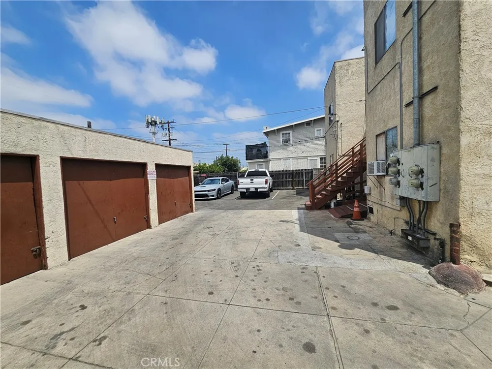 6519 Middleton Street Huntington Park, CA 90255