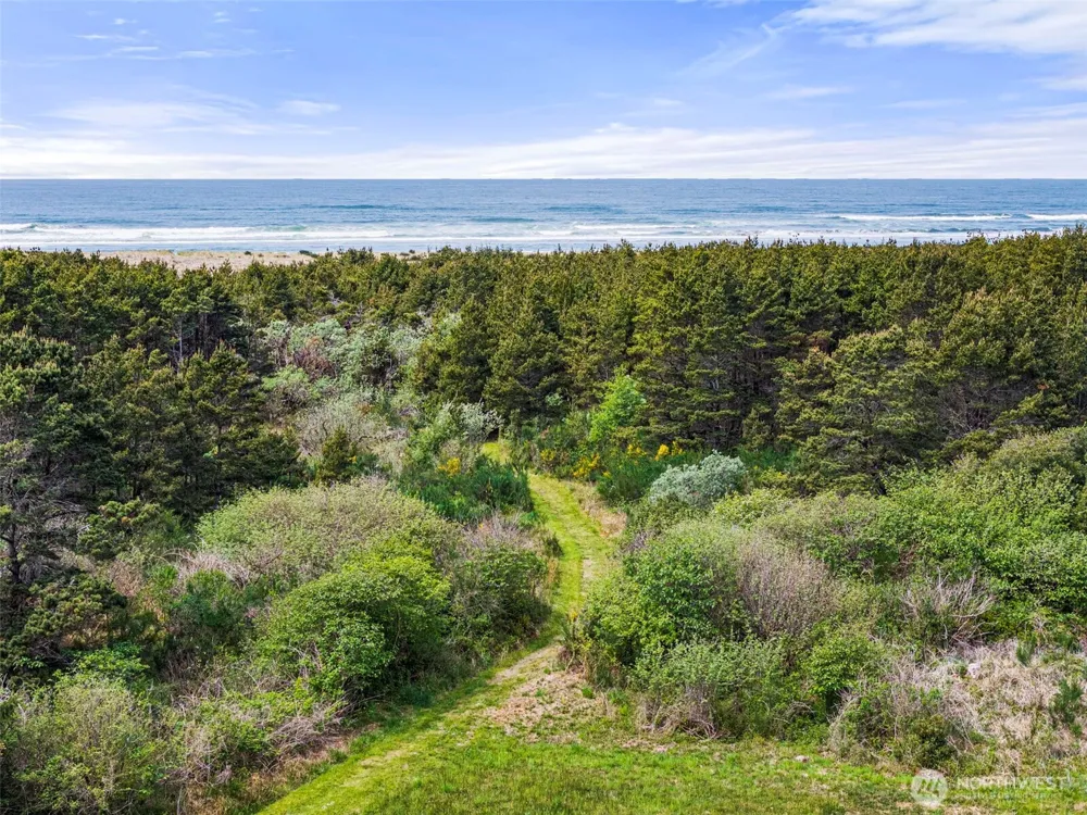 2855 S Forrest Street #203 Westport, WA 98595