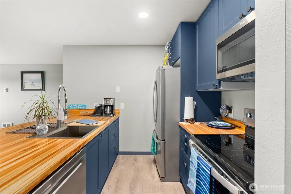 2855 S Forrest Street #203 Westport, WA 98595
