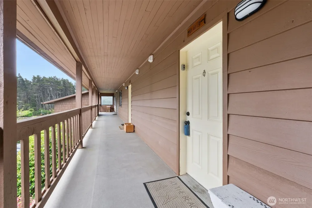 2855 S Forrest Street #203 Westport, WA 98595
