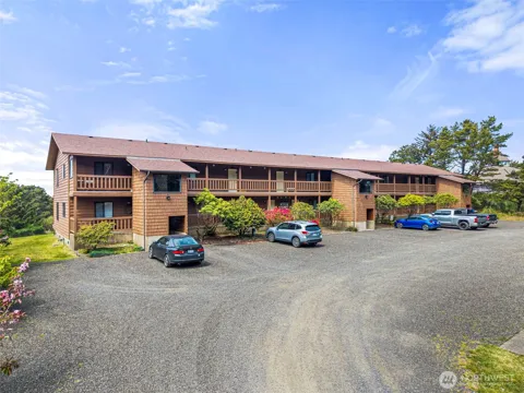 2855 S Forrest Street #203