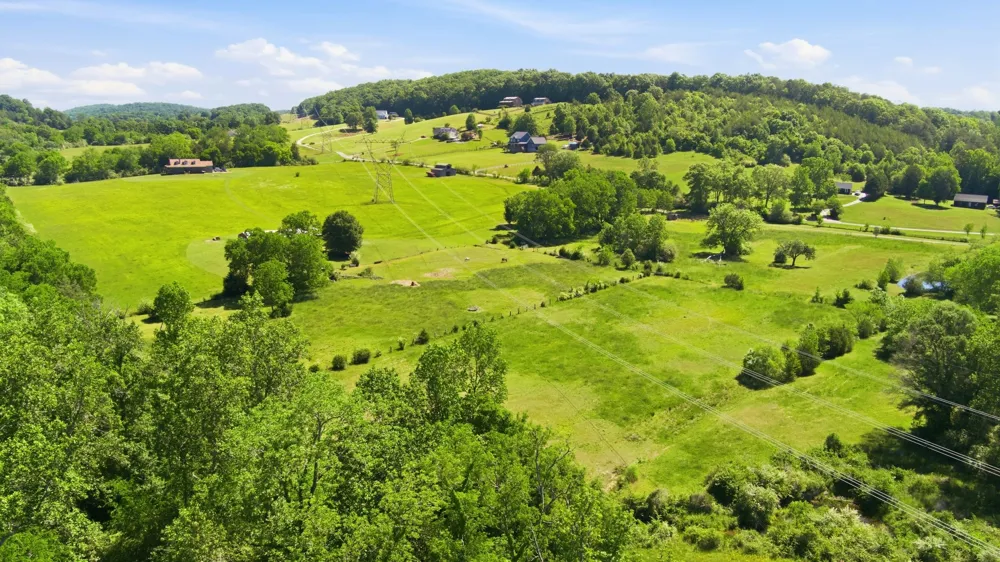 5975 Grasshopper Rd Birchwood, TN 37308