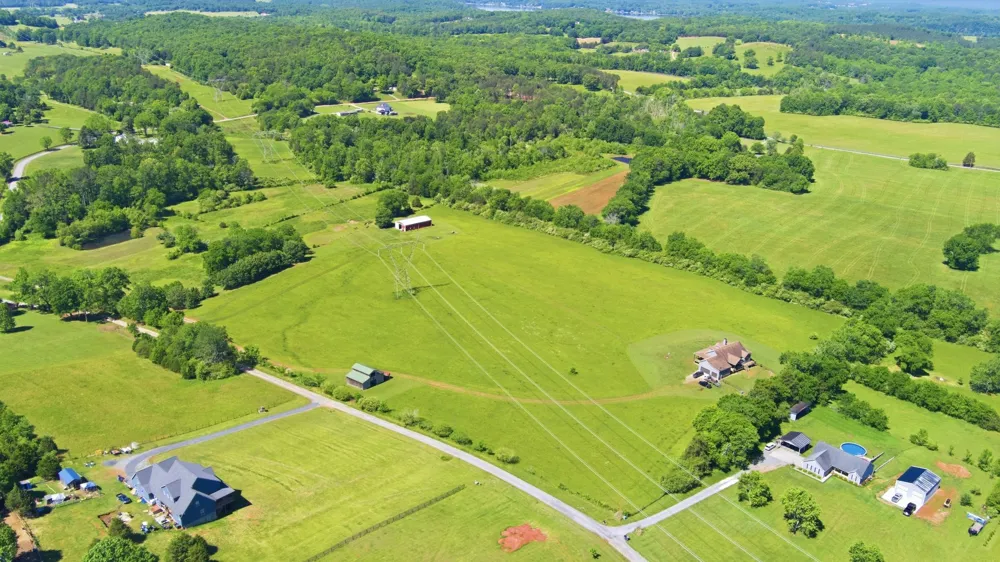 5975 Grasshopper Rd Birchwood, TN 37308
