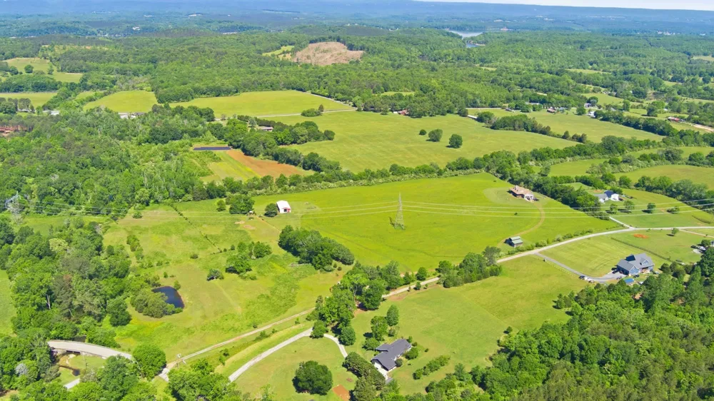 5975 Grasshopper Rd Birchwood, TN 37308