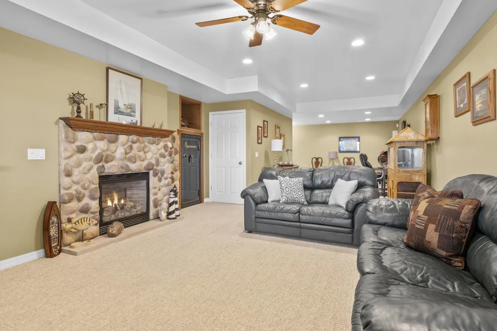 7484 Huckleberry Lane Milton Township, MI 49648