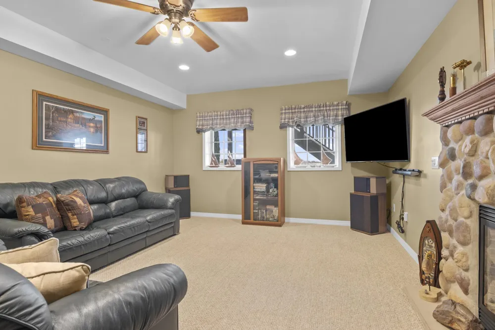 7484 Huckleberry Lane Milton Township, MI 49648
