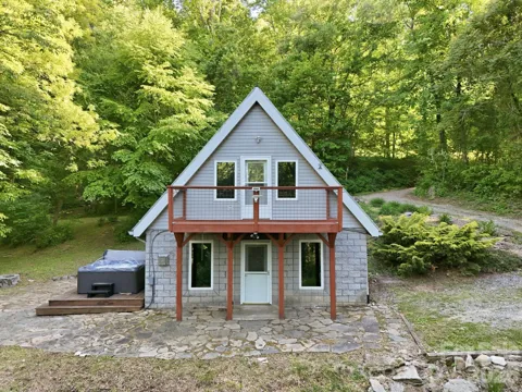 98 Sparkling Springs Road