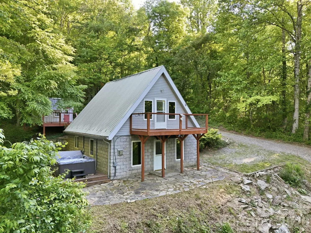 98 Sparkling Springs Road Fairview, NC 28730