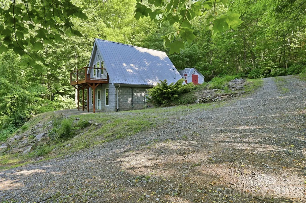 98 Sparkling Springs Road Fairview, NC 28730
