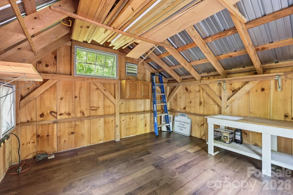 98 Sparkling Springs Road Fairview, NC 28730