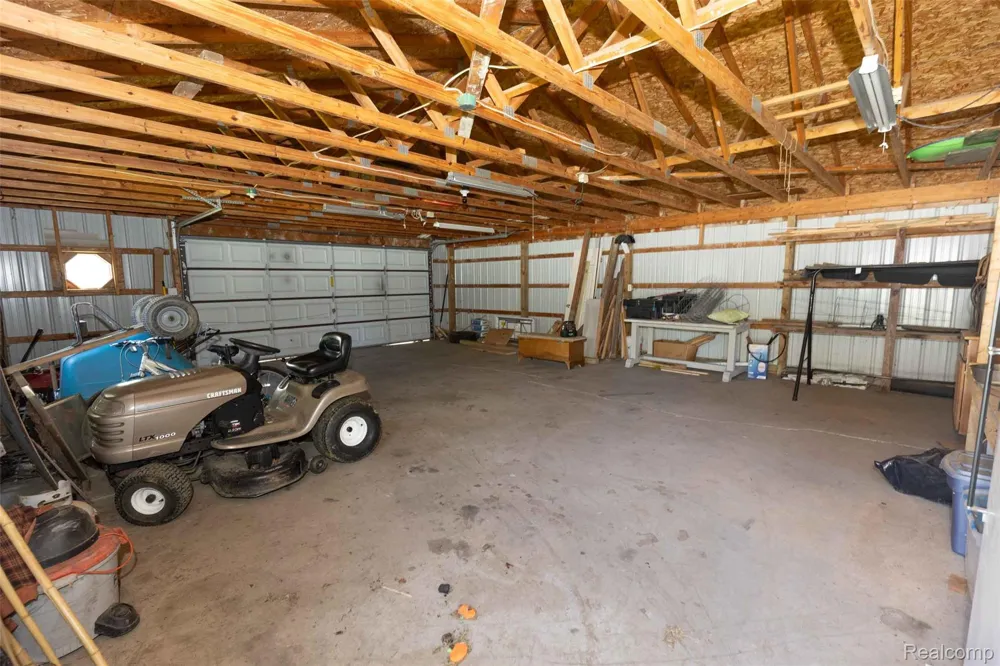 1227 Jackson Street Lapeer City, MI 48446