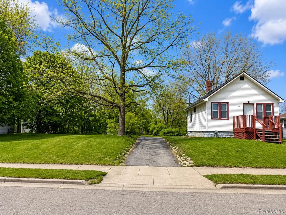 148 Russell Street Pontiac City, MI 48342