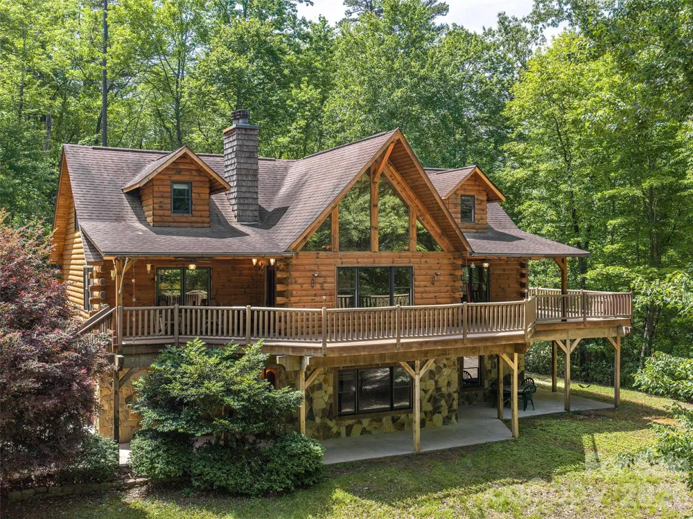 413 Green Hills Road Mill Spring, NC 28756