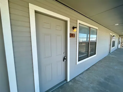 2526 W Prairie Street #203