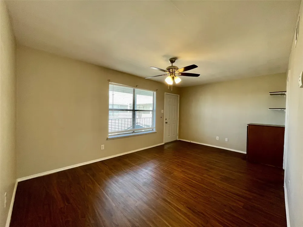 2526 W Prairie Street #203 Denton, TX 76201