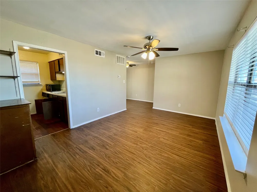 2526 W Prairie Street #203 Denton, TX 76201