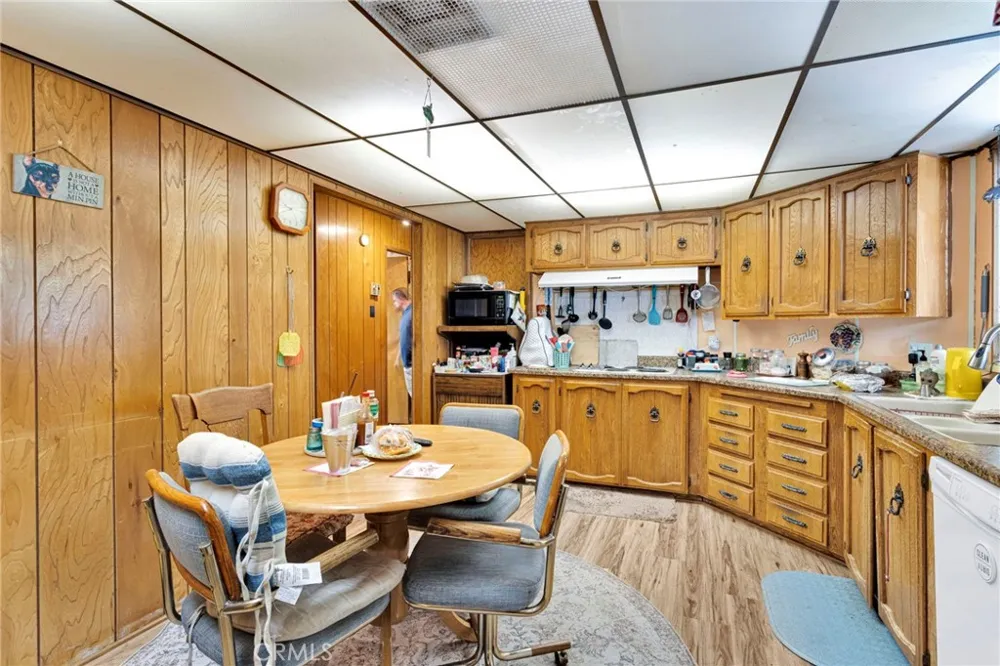 32203 Prairie Barstow, CA 92311