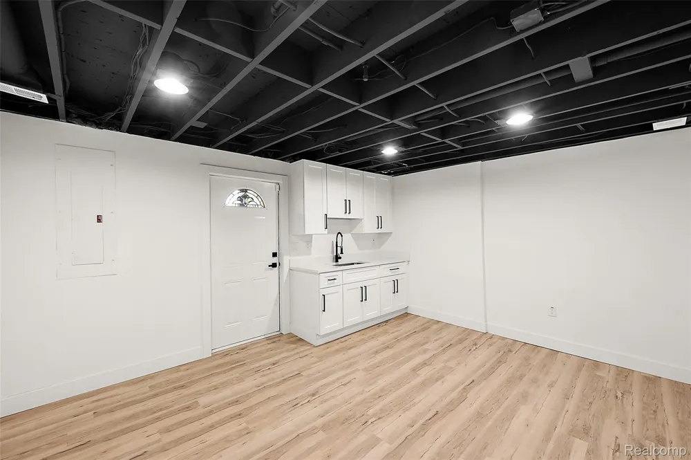 1585 Houghton Trail Groveland Township, MI 48462