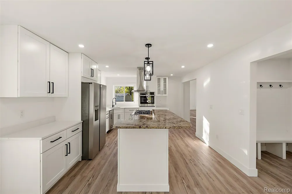 1585 Houghton Trail Groveland Township, MI 48462