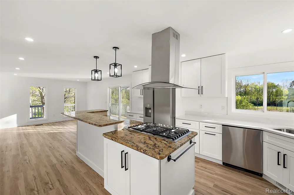 1585 Houghton Trail Groveland Township, MI 48462