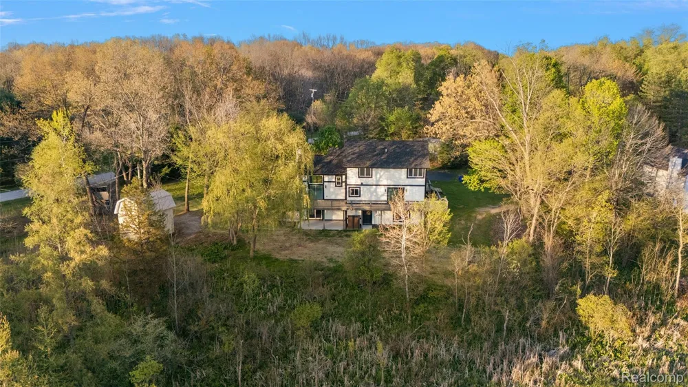 1585 Houghton Trail Groveland Township, MI 48462