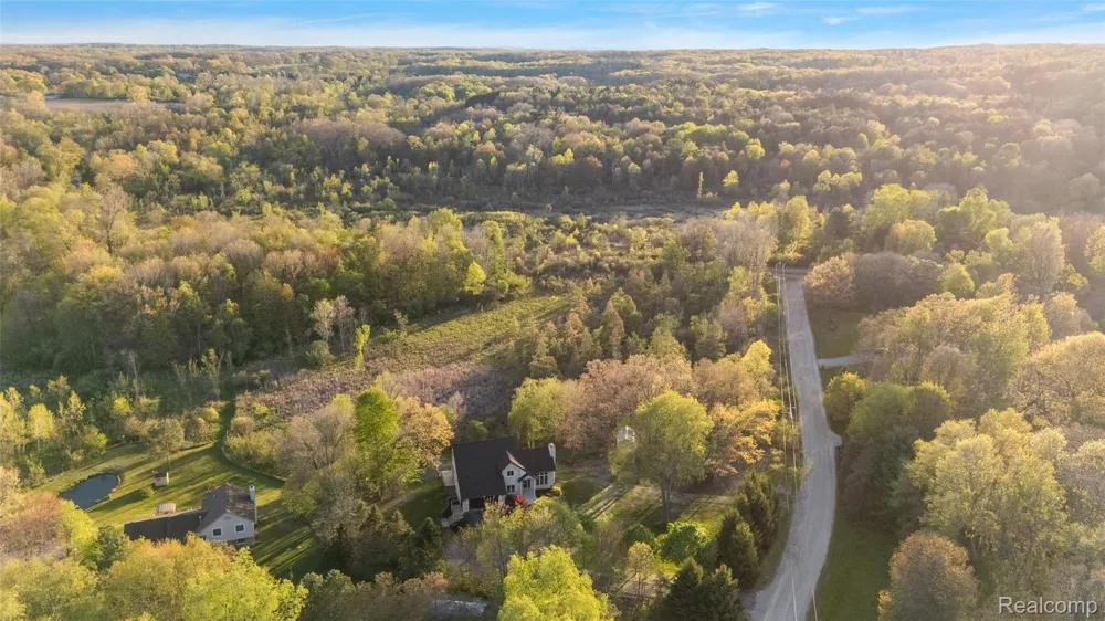 1585 Houghton Trail Groveland Township, MI 48462
