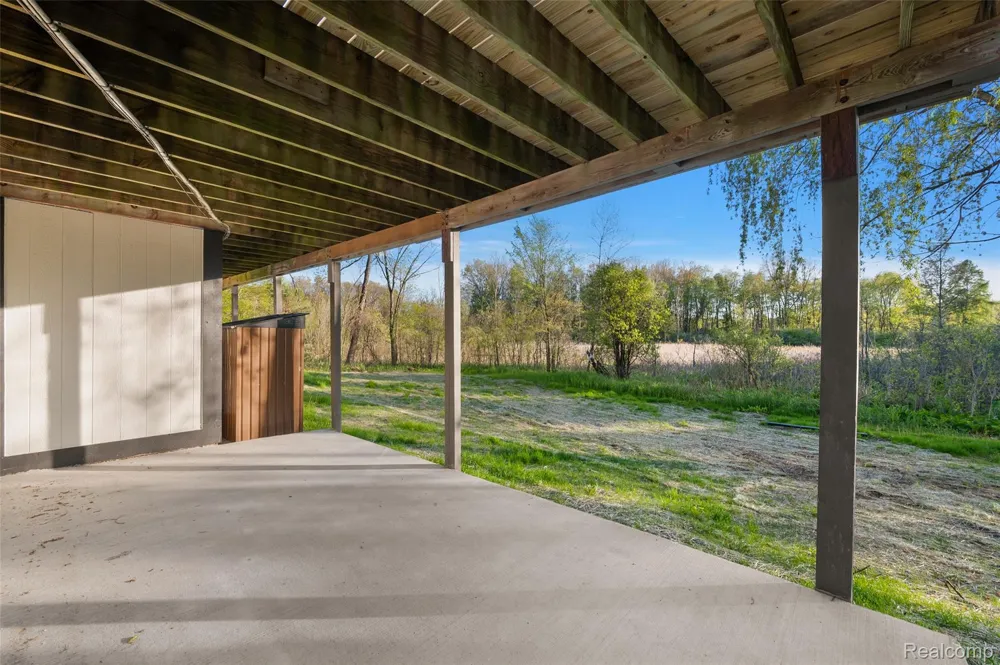 1585 Houghton Trail Groveland Township, MI 48462