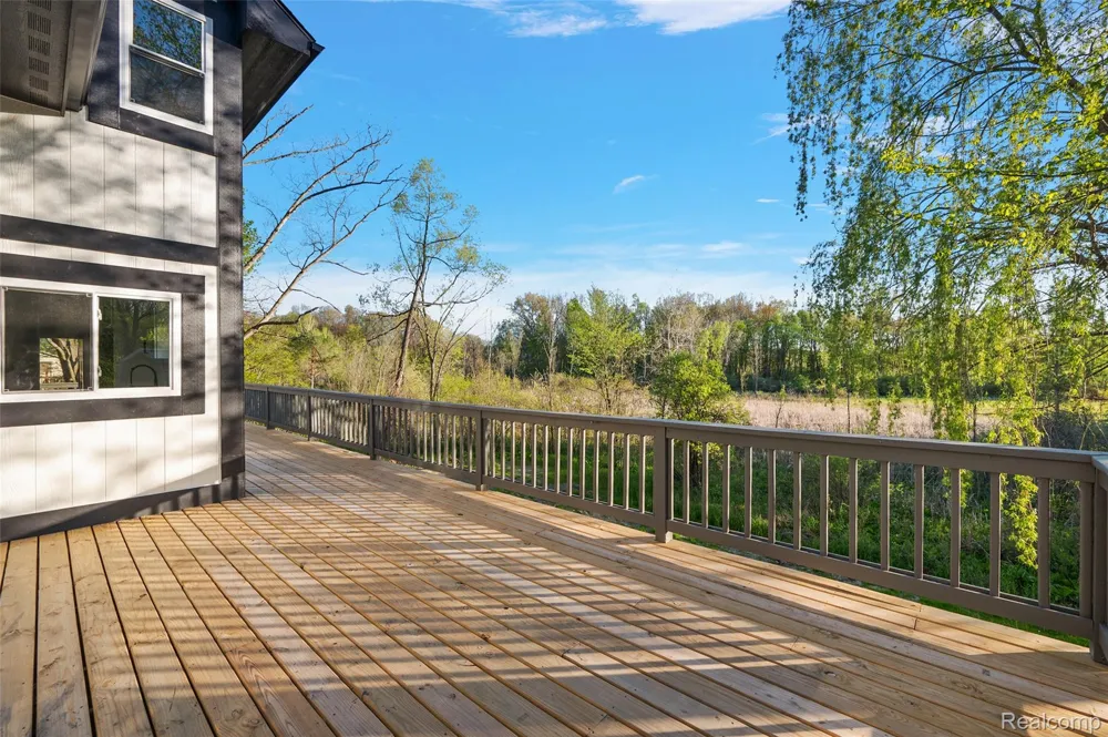 1585 Houghton Trail Groveland Township, MI 48462