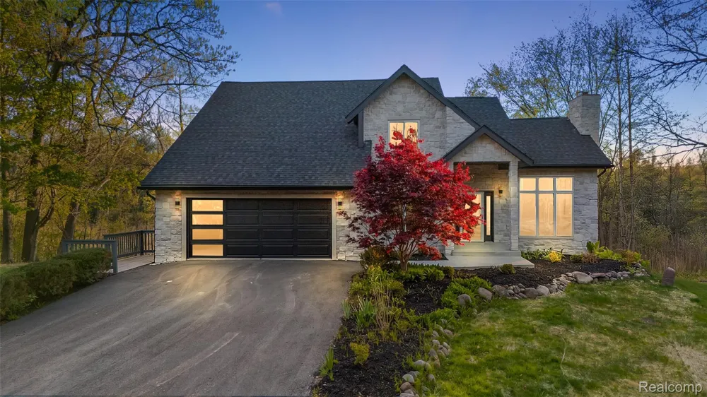 1585 Houghton Trail Groveland Township, MI 48462