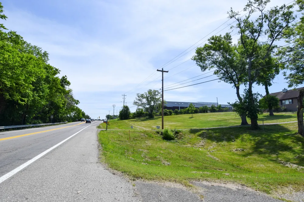 1933 Long Hollow Pike Gallatin, TN 37066