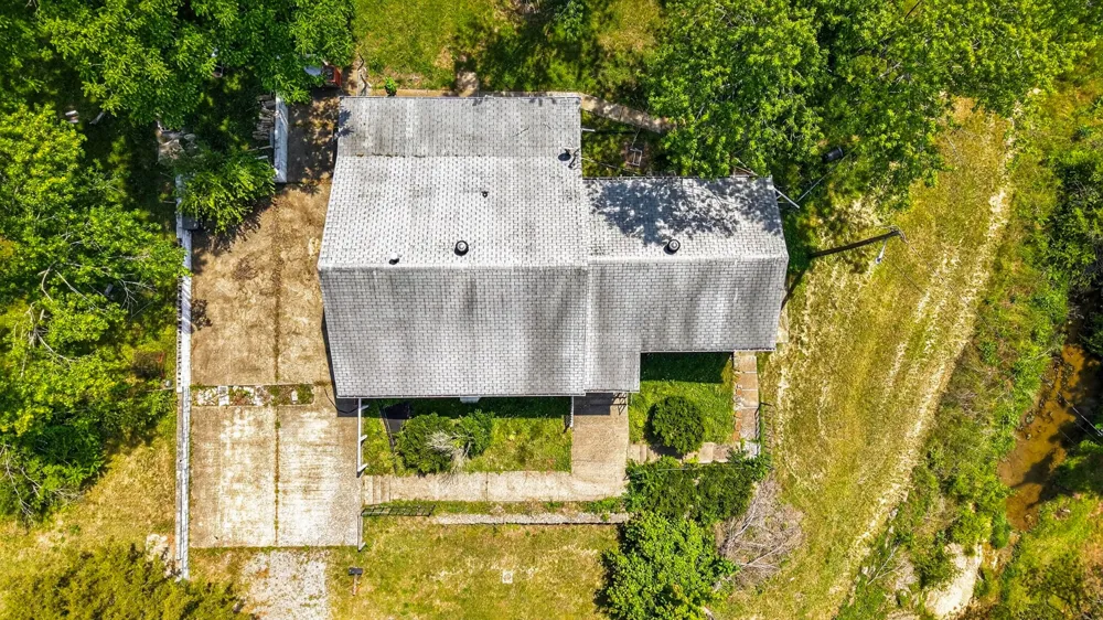 1933 Long Hollow Pike Gallatin, TN 37066