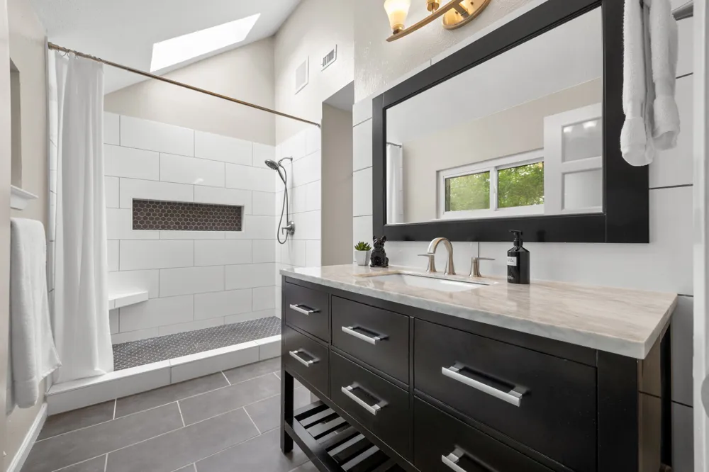 8330 Fathom Circle #701 Austin, TX 78750