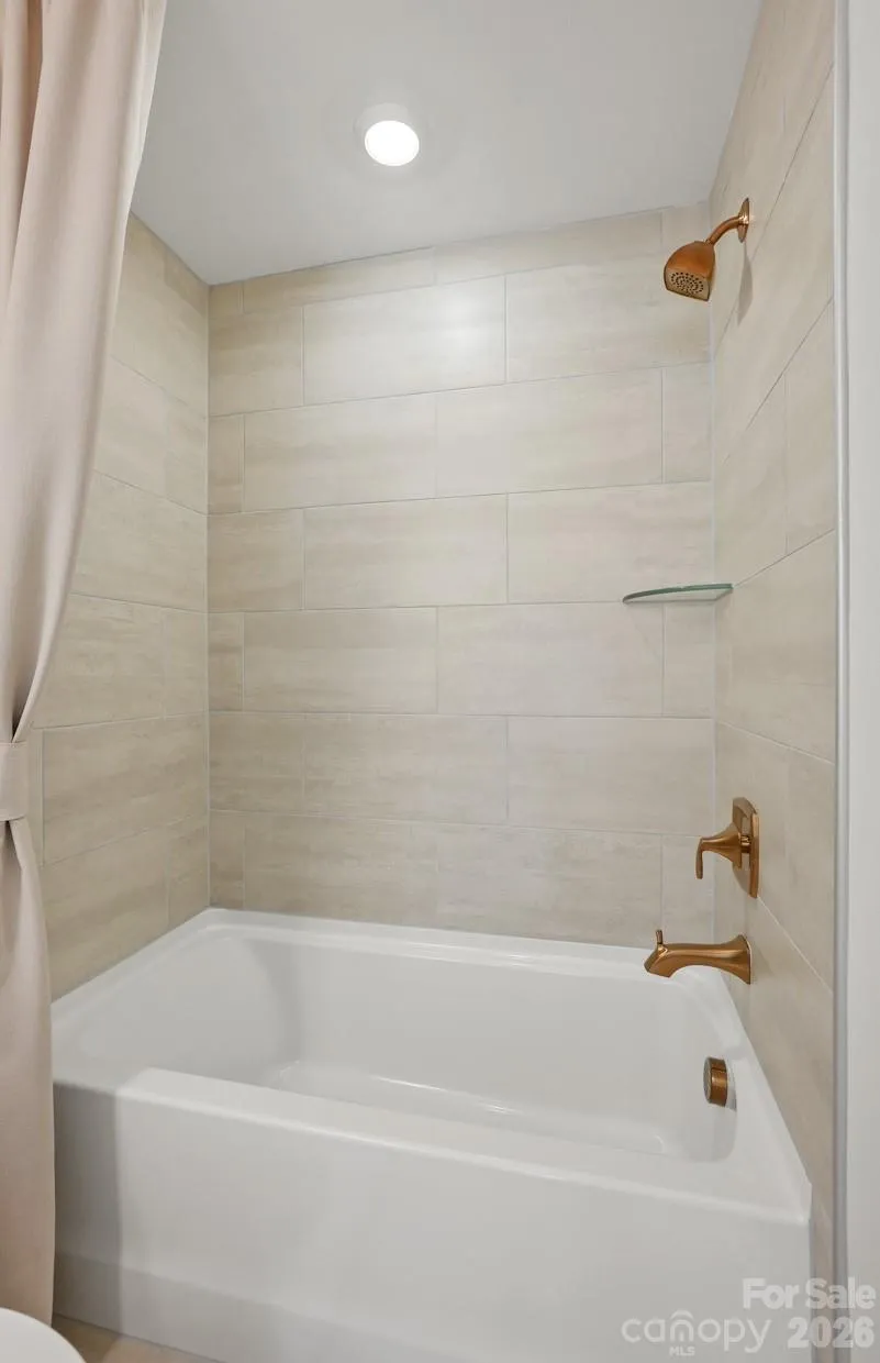 1624 Gossage Lane NW Concord, NC 28027