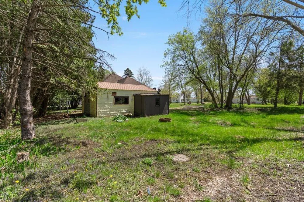 323 4th Street SE Staples, MN 56479