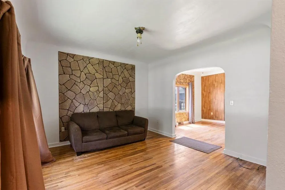 323 4th Street SE Staples, MN 56479