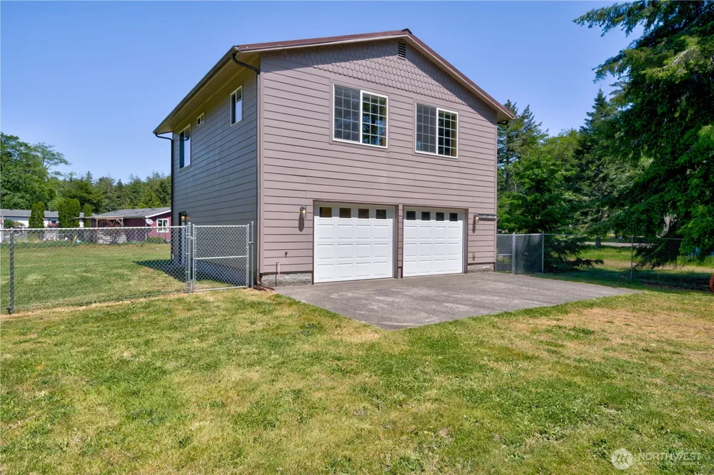 3331 239th Place Ocean Park, WA 98640