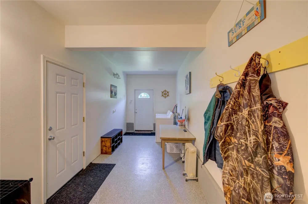 3331 239th Place Ocean Park, WA 98640