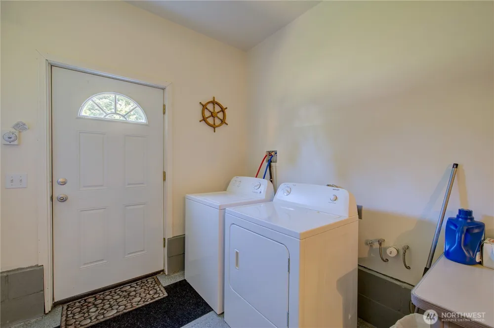 3331 239th Place Ocean Park, WA 98640