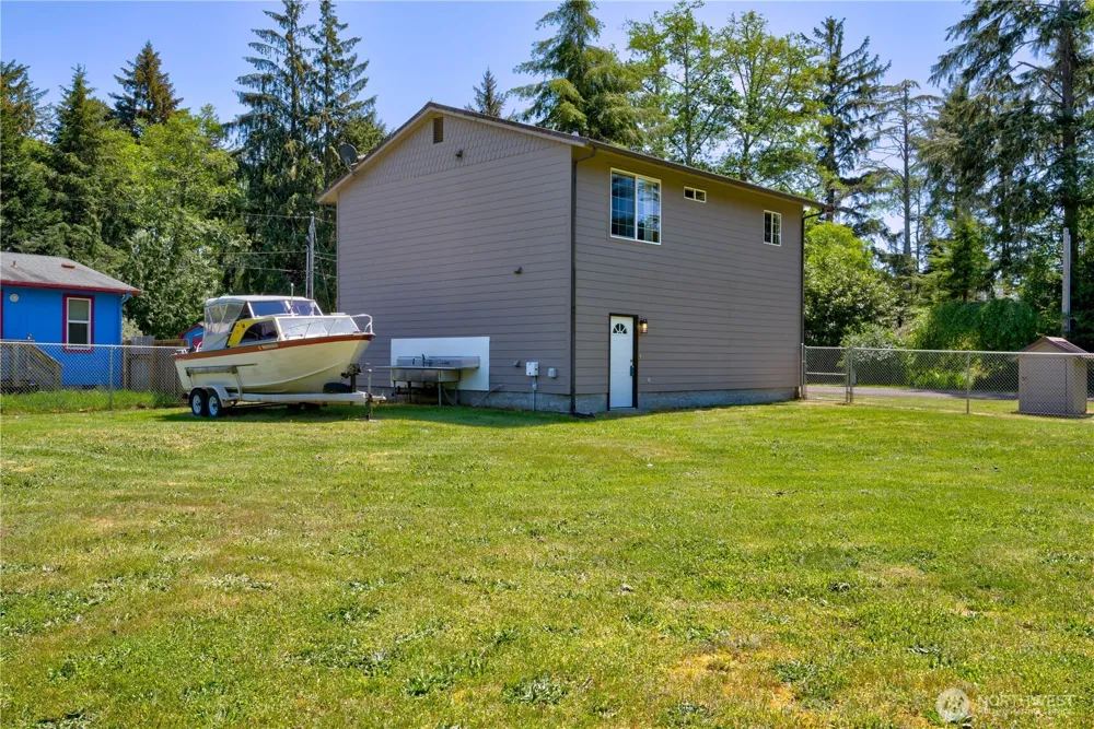 3331 239th Place Ocean Park, WA 98640