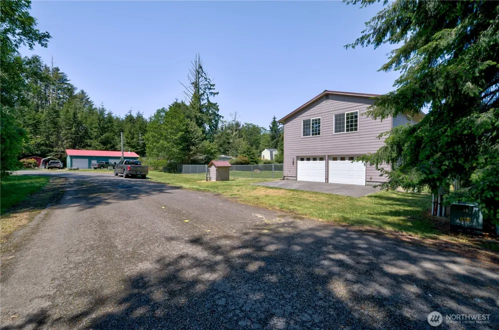 3331 239th Place Ocean Park, WA 98640