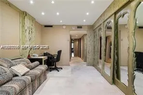 11111 Biscayne Blvd #227 North Miami Beach, FL 33181