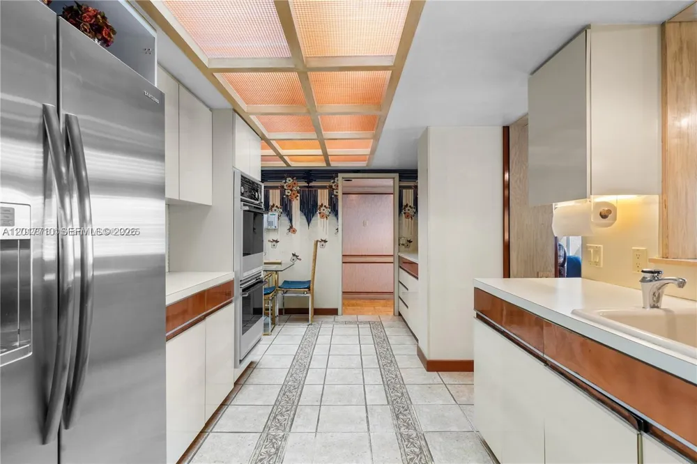 11111 Biscayne Blvd #227 North Miami Beach, FL 33181