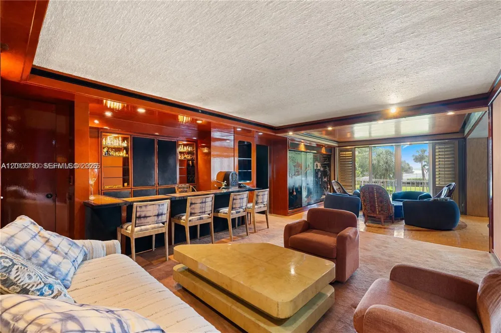 11111 Biscayne Blvd #227 North Miami Beach, FL 33181