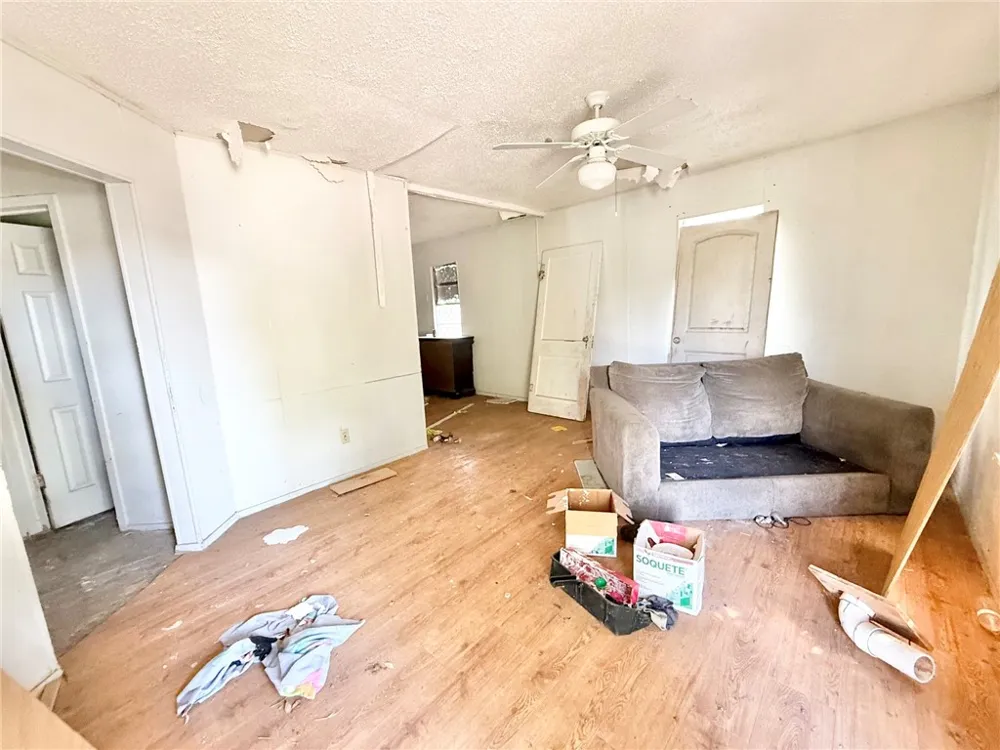 3021 Carver Drive Corpus Christi, TX 78405