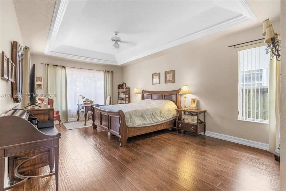 17047 NW 16th St Pembroke Pines, FL 33028